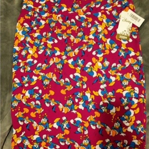NWT LuLaRoe Disney Collection Donald Duck Print Cassie Skirt Size XL - Picture 5 of 5